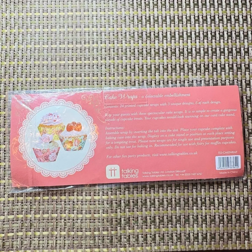 Cupcake Wraps set of 24, 8each of 3 different designs New in package